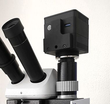 Крепление Умной камеры на видеовыход микроскопа